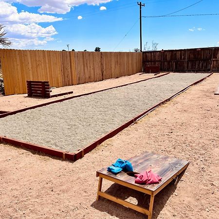 Private Jt Cabin - Ev L2 Station, Hammocks, Fire Pit, Bbq, Bocce Ball, Cornhole Yucca Valley Esterno foto