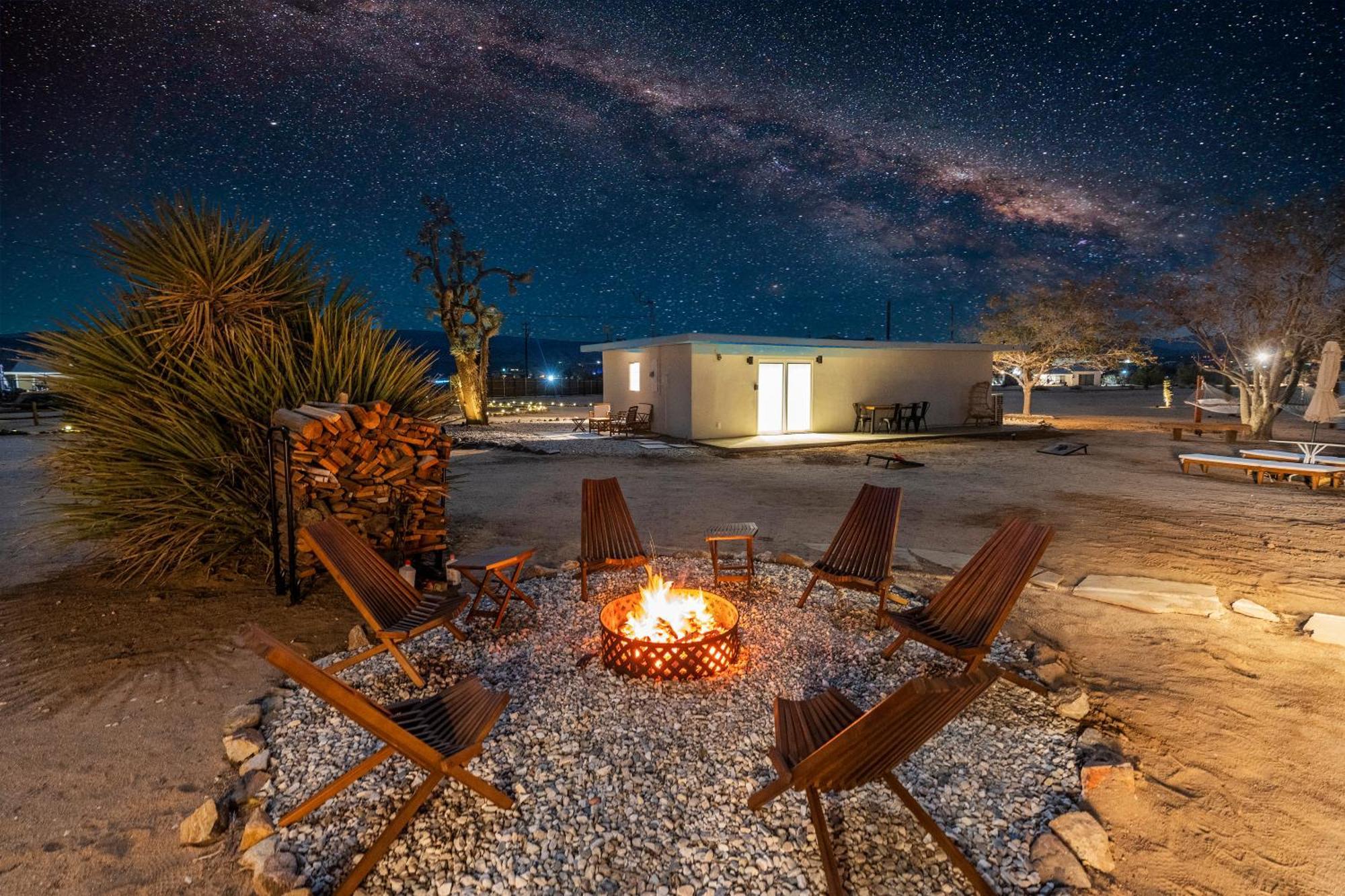 Private Jt Cabin - Ev L2 Station, Hammocks, Fire Pit, Bbq, Bocce Ball, Cornhole Yucca Valley Esterno foto